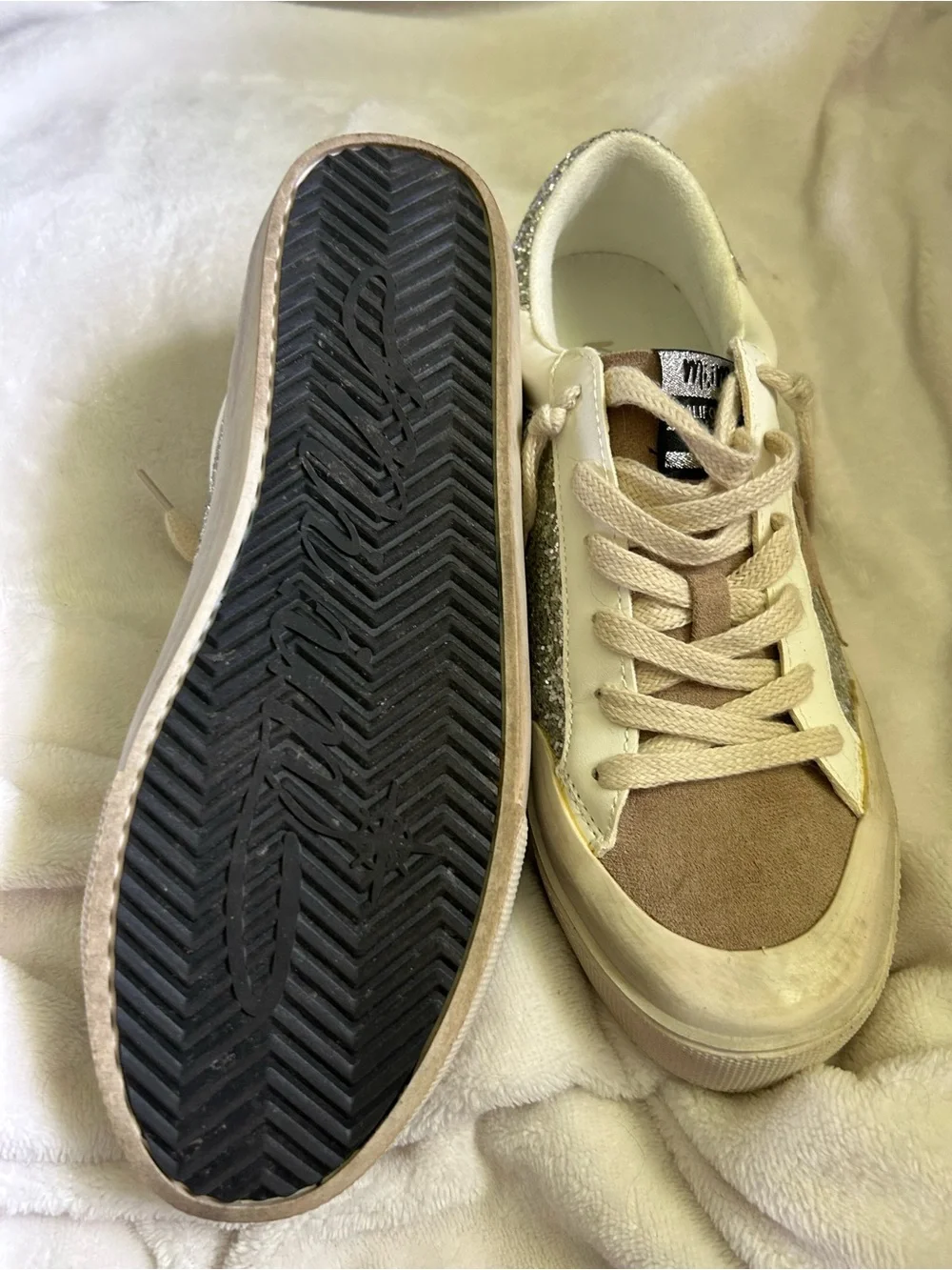 White Sneakers with Silver Glitter Panel and Beige Star Accent
